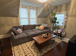 1425 Hopkins Ave #UP, Lakewood, OH