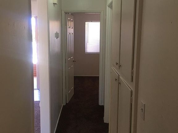 4th image of 745 E Stetson Ave