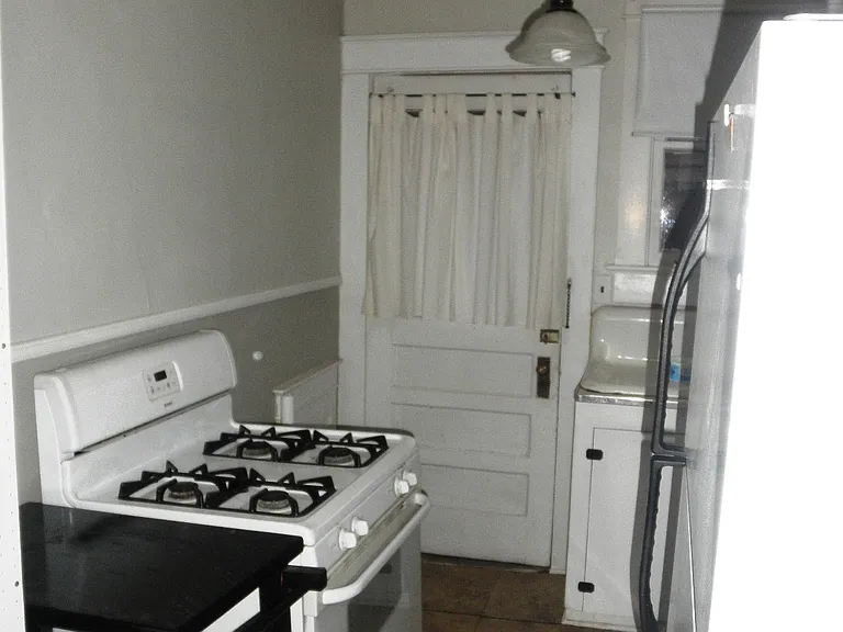 1237 Perkins Rd #4 — Photo 7