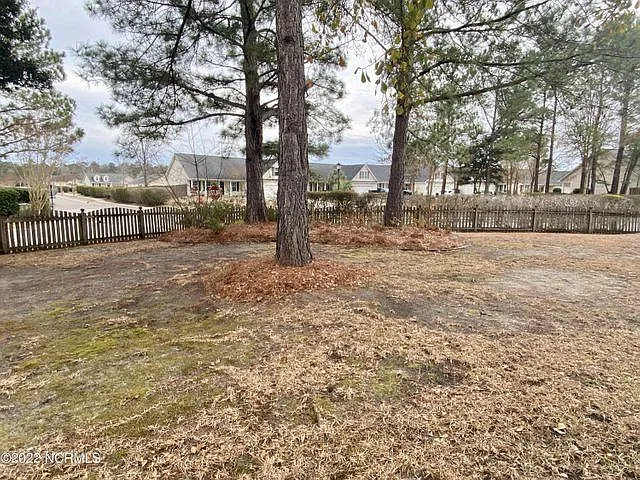 111 Grasmere Ct — Photo 12