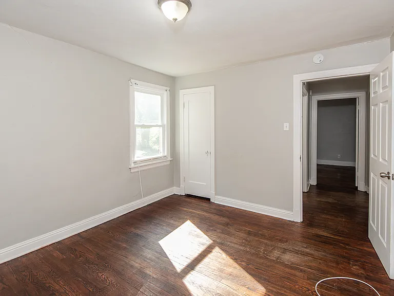 320 Henquin Dr — Photo 6