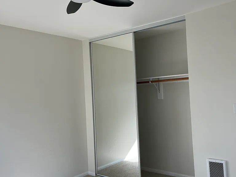 1920 Chino St #D — Photo 17