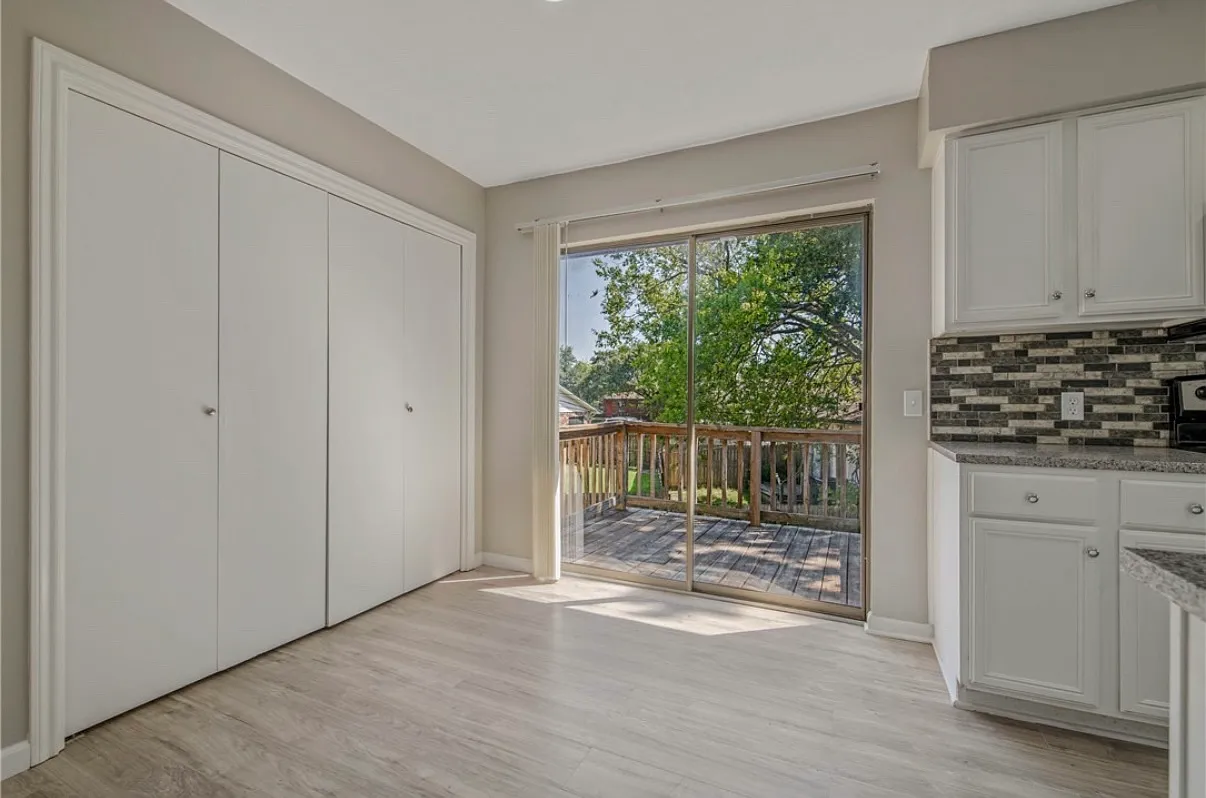 1202 Vinyard Ct — Photo 2