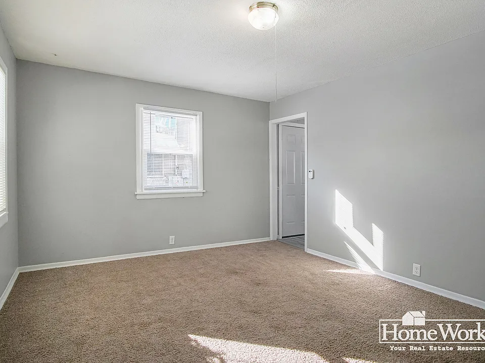1709 Pulaski St