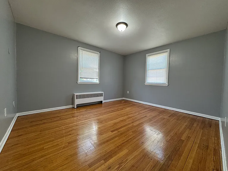 7 Norfolk St #B4 — Photo 9