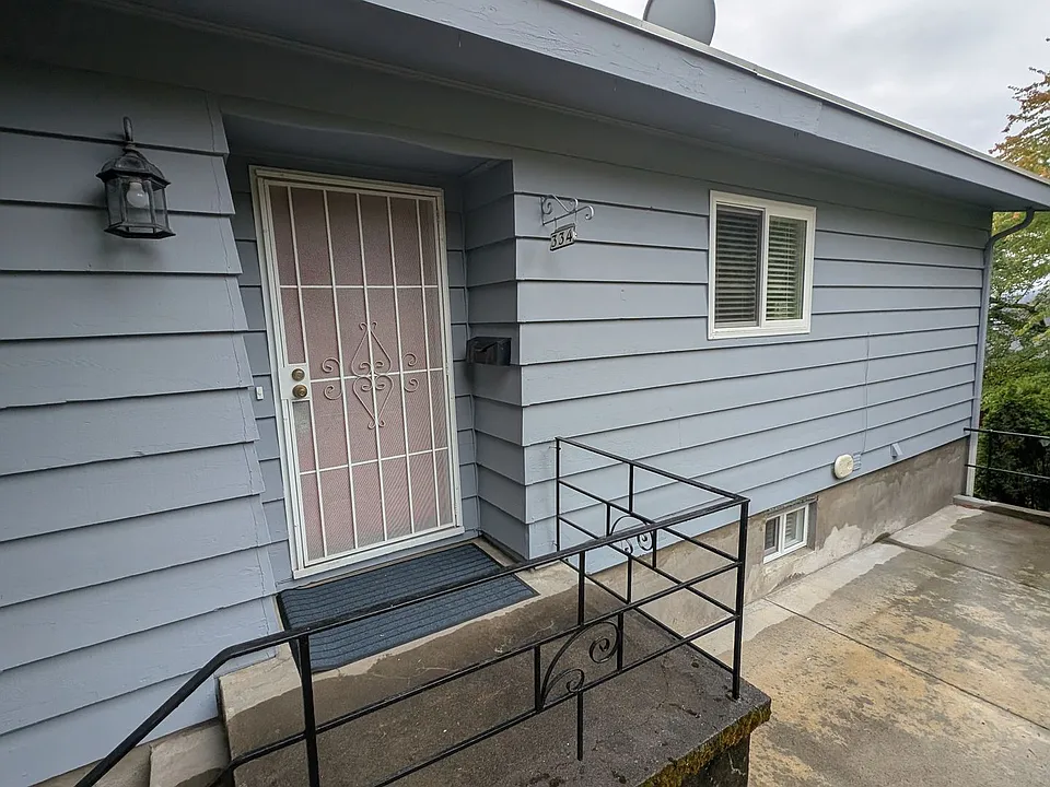 326-334 SW Hamilton St