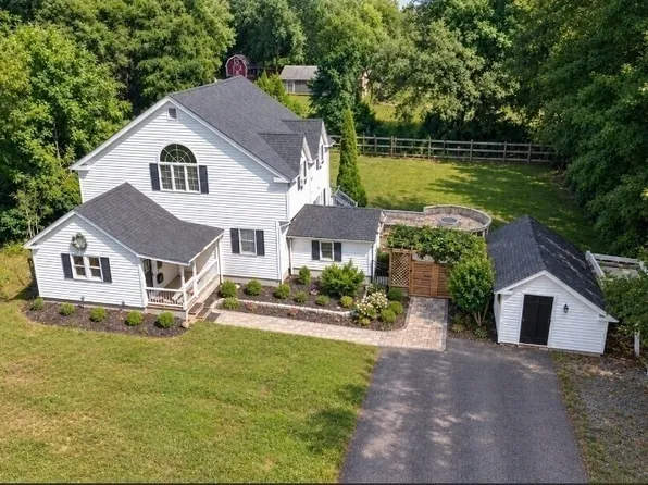 24 Spear Ave, East Bridgewater, MA 02333