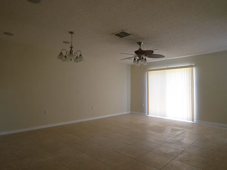 176 Constitution Way — Photo 3