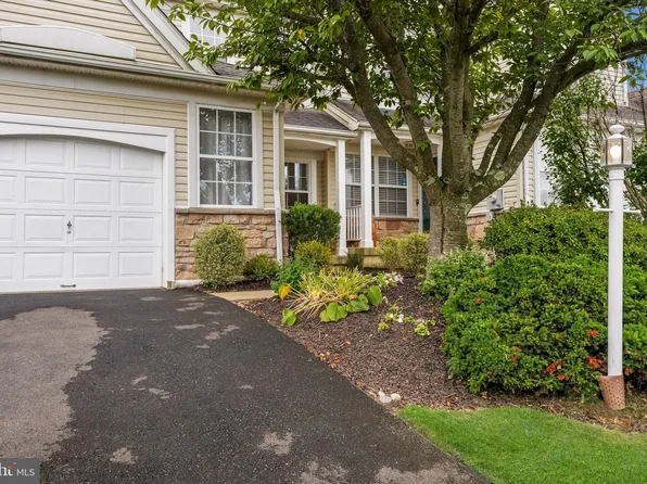 1618 Mayfield Cir, Jamison, PA 18929