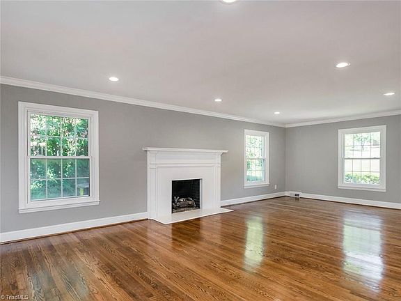 3rd image of 3801 Madison Ave
