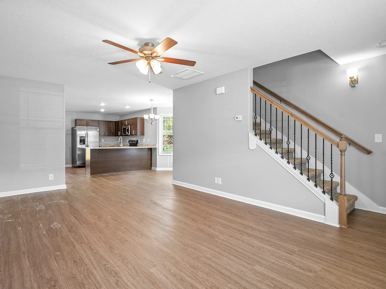 2 bed, 2.5 bath, 1216 sqft, $1,450 — Photo 3