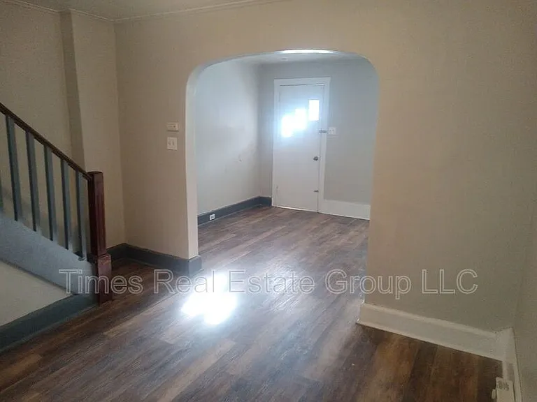 206 W Railroad St — Photo 14