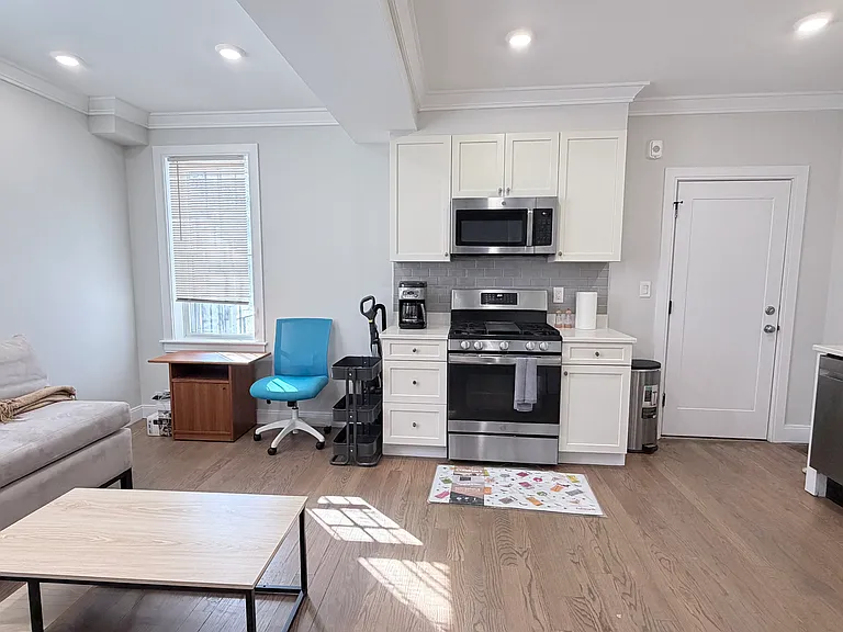 93 George St #1 — Photo 1