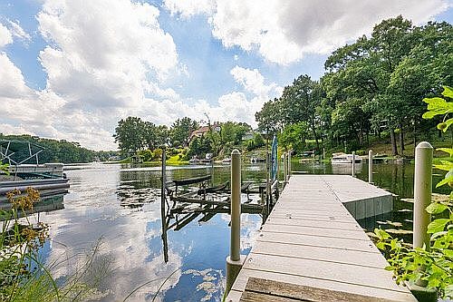 Floating dock and boat lift