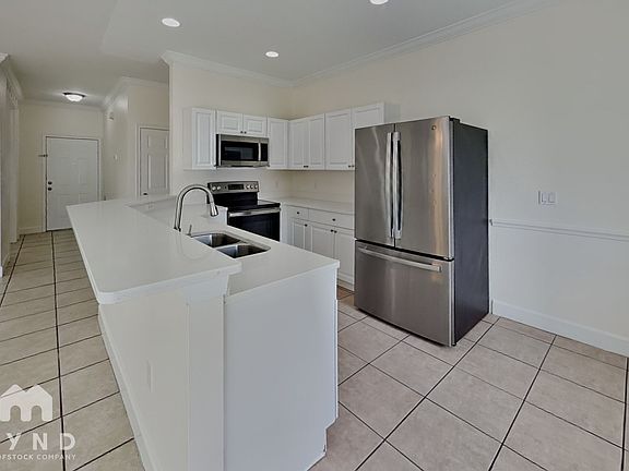 3rd image of 101 Talavera Ln