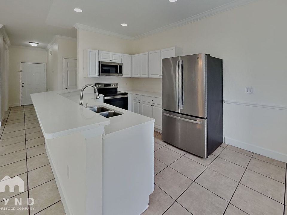 1st image of 101 Talavera Ln