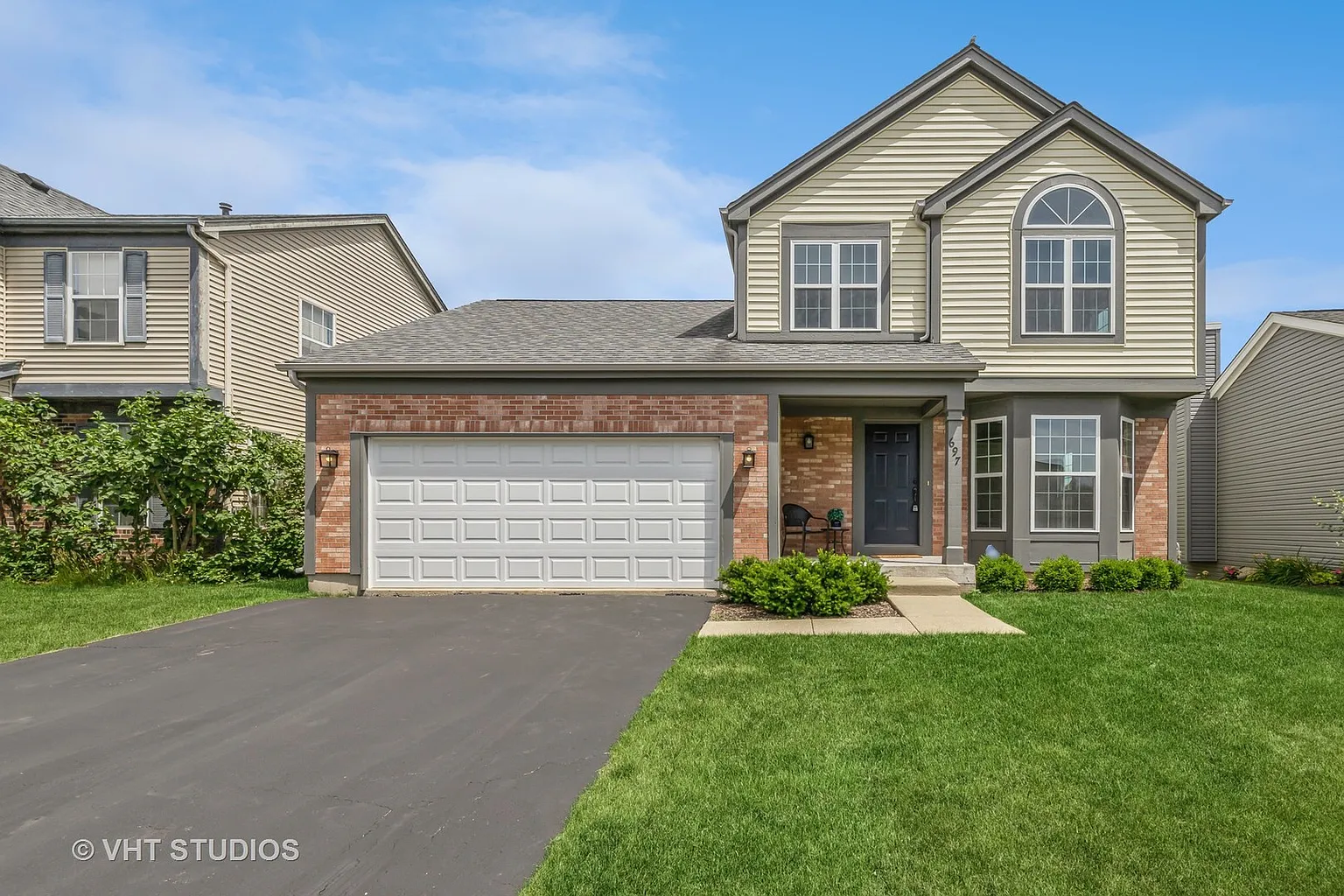 697 Fair Links Way photo 1