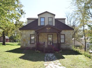 421 W Conn St, Council Grove, KS 66846