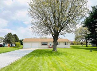 67540 Smilax Rd, North Liberty, IN 46554