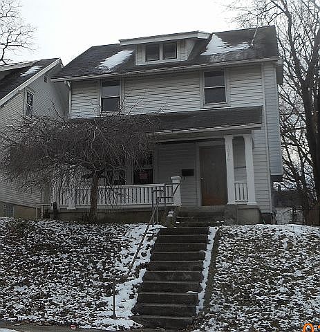 1st image of 1016 E Stewart St