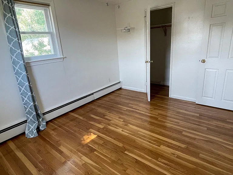 28 East St — Photo 14