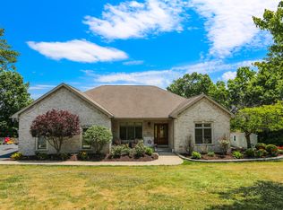 121 Ridgeview Dr, Scranton, PA 18504