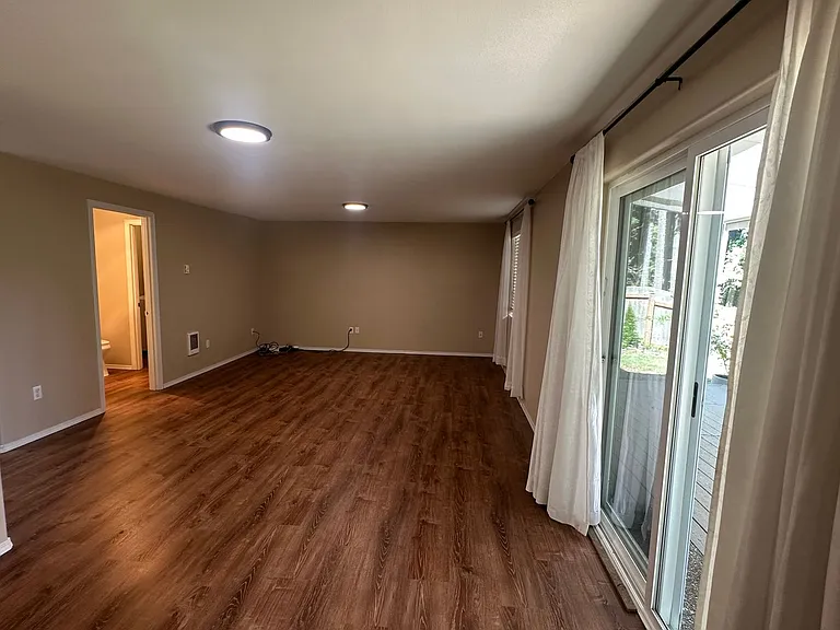 18524 Woodside Dr SE — Photo 6