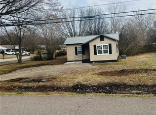 980 N Plum St, Booneville, AR 72927