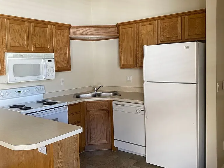 650 N 500 W #301 — Photo 12