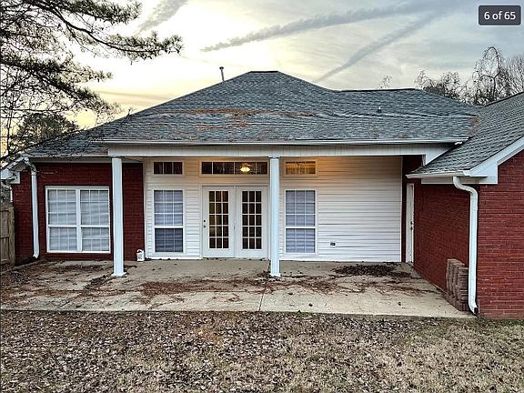 36 Pinehurst Cove- backyard