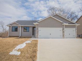 5417 SE 25th St, Des Moines, IA 50320
