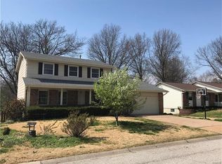 631 Willow Wood Ct, Saint Charles, MO 63303