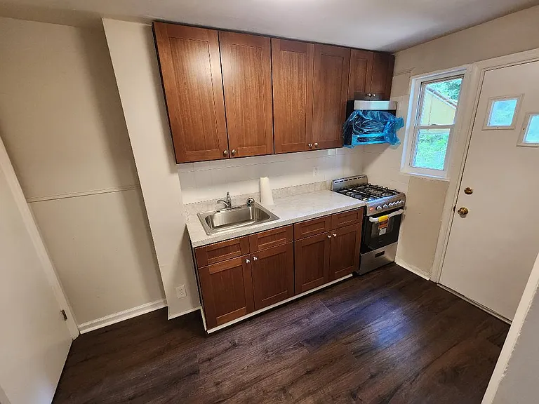 317 Fern St — Photo 4