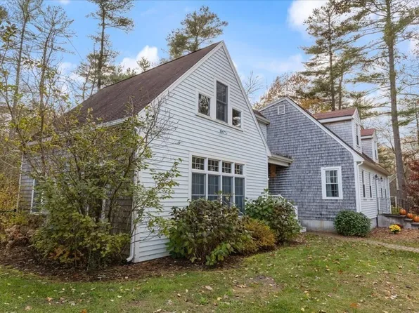 294 County Rd, Hanson, MA 02341