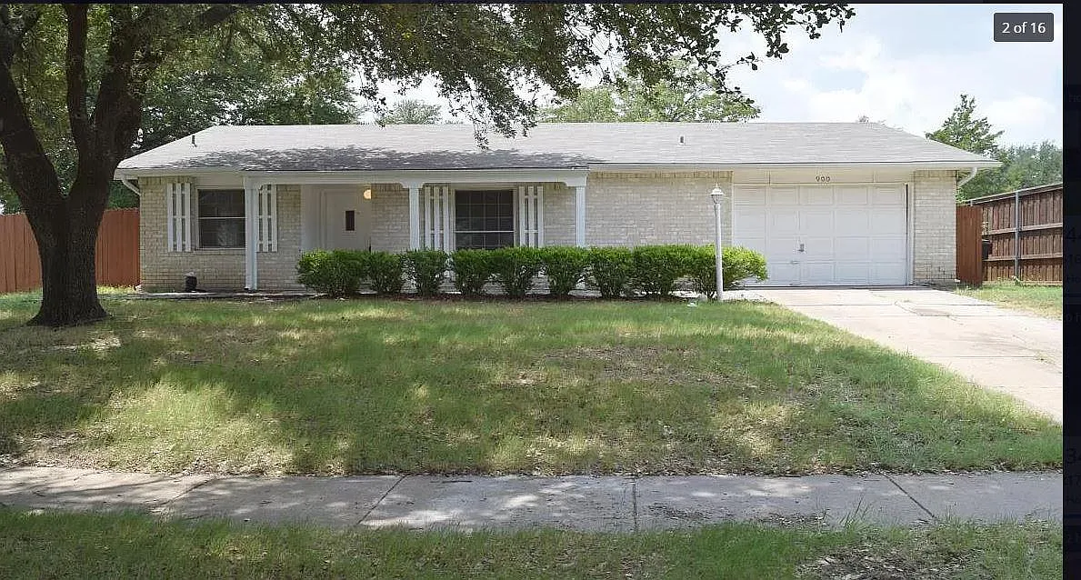 3 bed, 1291 sqft, $1,995 — Photo 1