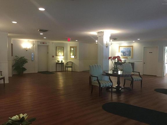 2nd image of 4040 Greenleaf Cir APT 405
