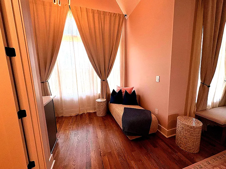 306 Pullen Ave — Photo 43
