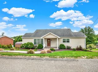 435 Belrose Dr, Belle Vernon, PA 15012
