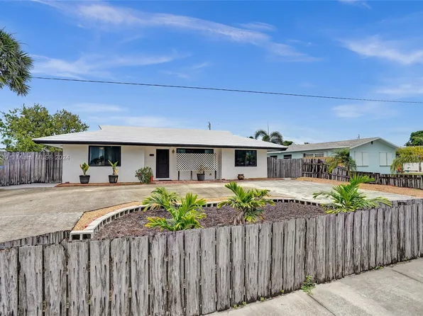1211 South Broadway, Lantana, FL 33462