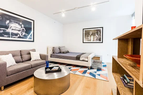 Rented by Two Trees | media 11