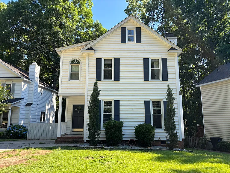 112 Landing Dr — Photo 1