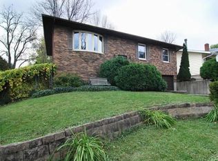 237 W Middle St, South Elgin, IL 60177