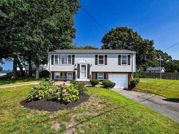 66 Seymour St, New Bedford, MA 02744