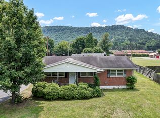 43 Hale St, Stanton, KY 40380