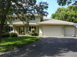 309 Bluff Rd, Carver, MN 55315