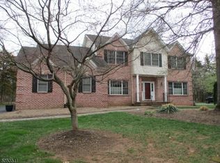 136 Linden Dr, Basking Ridge, NJ 07920