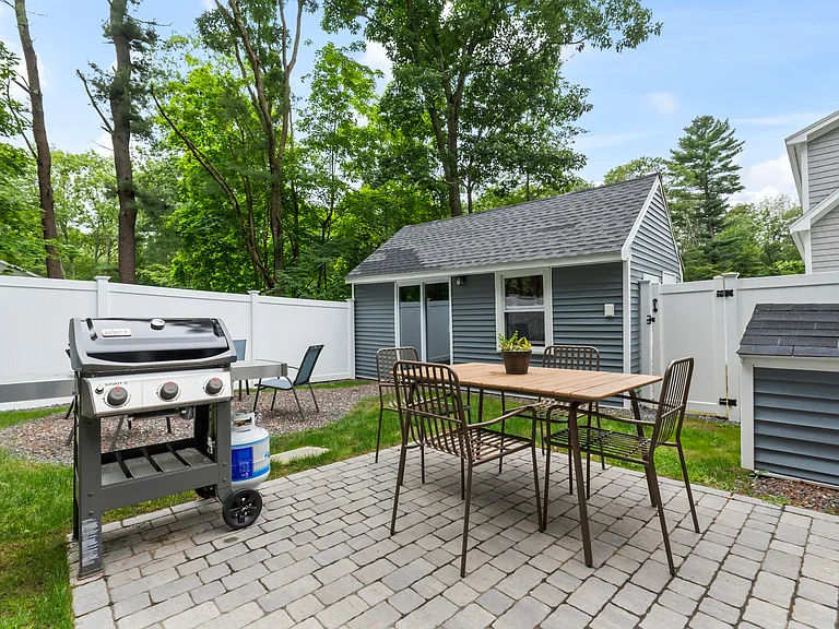 247 Berwick Rd — Photo 23