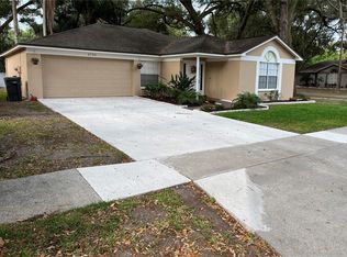 1731 Staysail Dr, Valrico, FL 33594