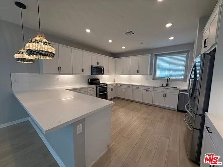782 Daniel Freeman Cir — Photo 17