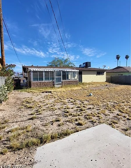 717 Van Ert Ave — Photo 11